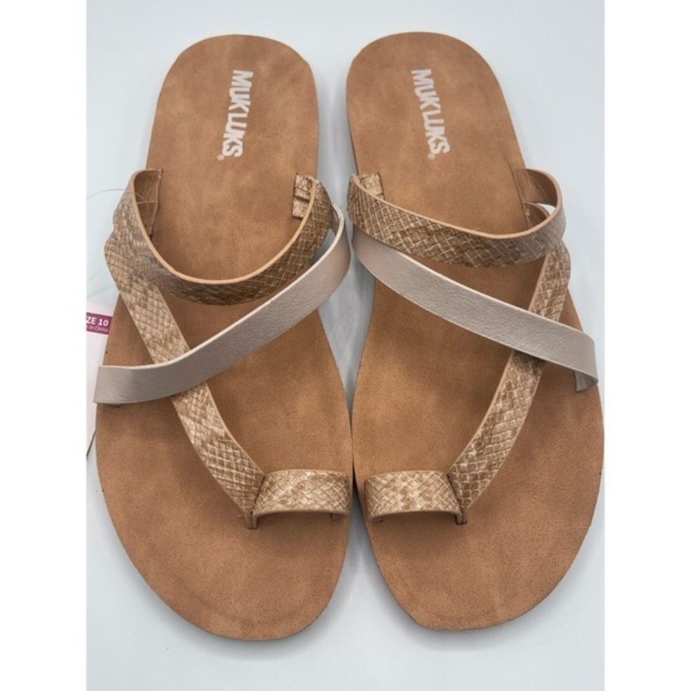 MUK LUKS Beige & Pearl Snake‎ Embossed Criss Cross Strap About Town Sandal